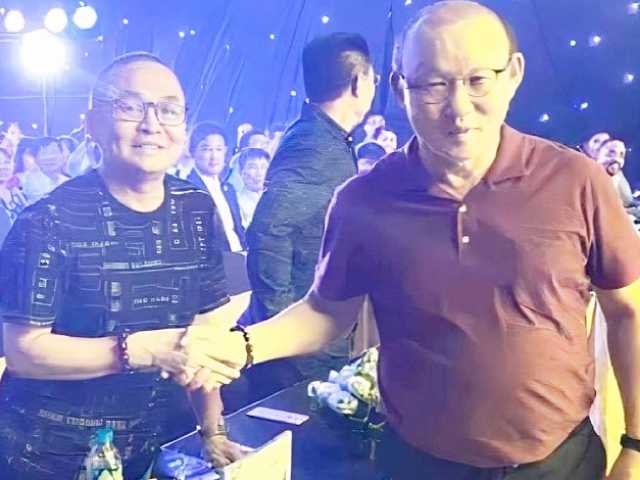 Đời sống Showbiz - Danh hài được nhận xét là "anh em sinh đôi" của HLV Park Hang Seo là ai?