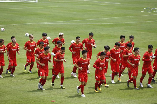 Tuyển Việt Nam làm nên lịch sử vòng loại World Cup: Tự hào tiến vào vòng 3 - 1