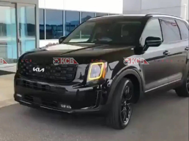 Tin tức ô tô - Kia Telluride 2022 lần đầu xuất hiện trên đường thử với logo mới