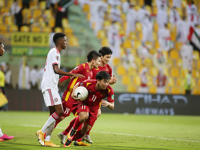 Bóng đá - Video UAE - Việt Nam: Bước ngoặt thay Minh Vương, suýt có "địa chấn"