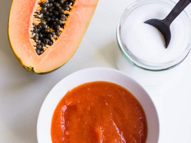 Làm đẹp - Tẩy da chết từ 3 loại trái cây nhiệt đới giúp da trắng mịn như em bé