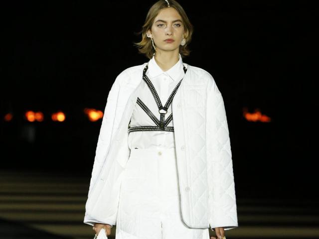 Thời trang - Cùng đến với Hy Lạp mùa hè này với Dior Cruise 2022