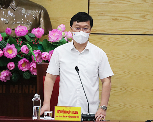 Chủ tịch UBND tỉnh Nghệ An Nguyễn Đức Trung chủ trì cuộc họp. Ảnh: Cổng thông tin điện tử Nghệ An.