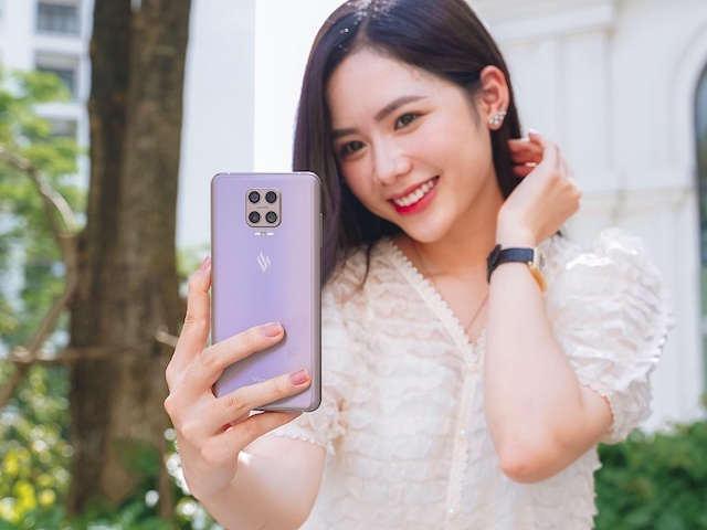 Thời trang Hi-tech - Bảng giá smartphone Vsmart: Aris Pro giảm "sốc" 3 triệu đồng