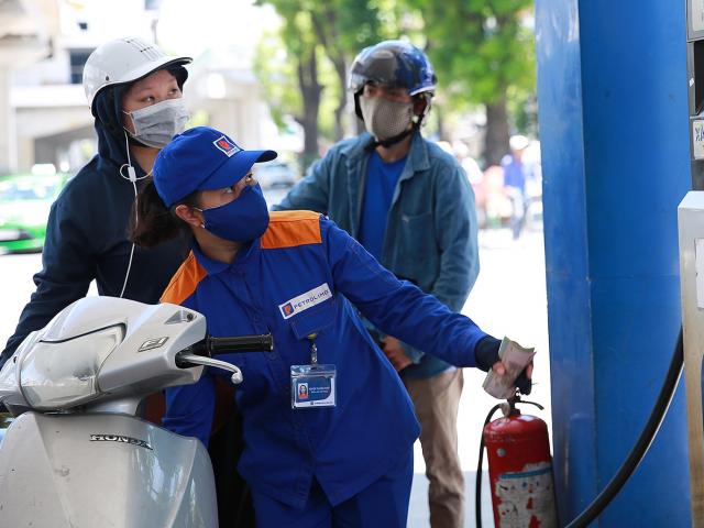 Thị trường - Tiêu dùng - Giá dầu hôm nay 20/6: Liên tục tăng, có lúc lên mức cao nhất trong gần 2 năm qua