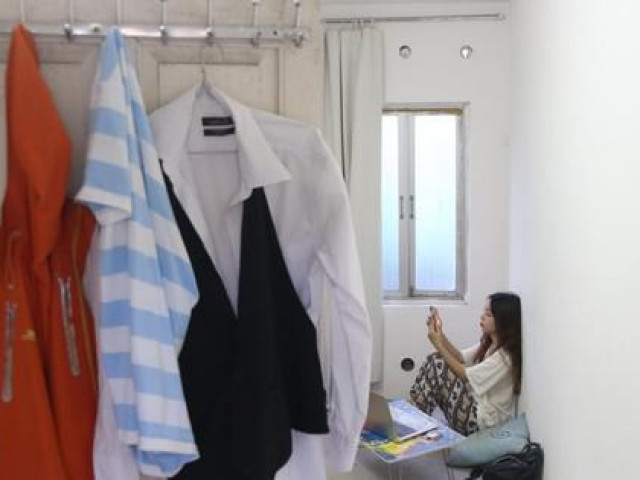 Kinh doanh - Khách sạn điêu đứng vì COVID-19, nhân viên xoay đủ việc mưu sinh