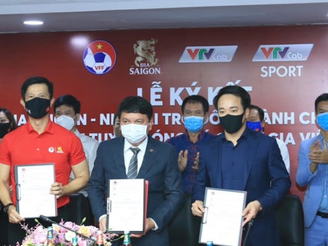 Bóng đá - Tin mới nhất bóng đá tối 18/6: Thầy trò HLV Park Hang Seo có thêm nhà tài trợ