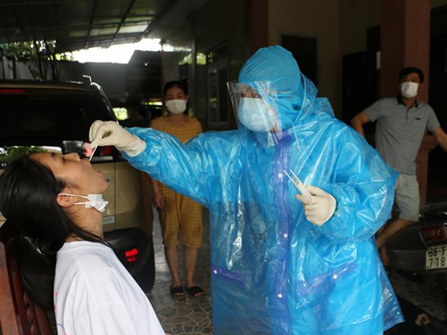 Tin tức trong ngày - Cháu bé 3 tuổi ở Hà Tĩnh dương tính SARS- CoV-2