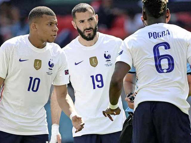 Bóng đá - Tin nóng EURO tối 20/6: Mbappe và Benzema bị phân biệt chủng tộc