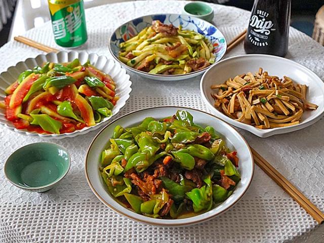 Ẩm thực - Thực đơn 4 món xào toàn rau củ, tận dụng cả vỏ dưa hấu làm món ngon miễn chê