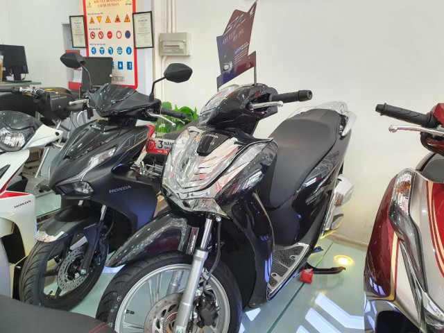 Xe máy - Xe đạp - Giật mình khi Honda SH đã đi 10.000 km vẫn rao bán giá 130 triệu đồng