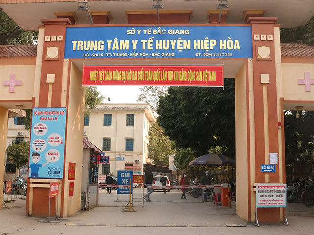 Nhàn được điều trị tại Trung tâm Y tế huyện Hiệp Hoà (Bắc Giang)