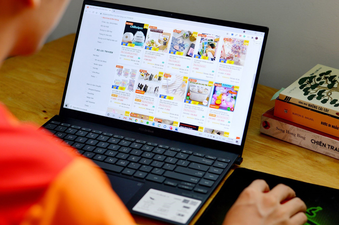 Tăng cường độ hiển thị trên trang Shopee là một trong những ưu tiên hàng đầu để chủ shop tối ưu hóa khả năng tiếp cận người mua