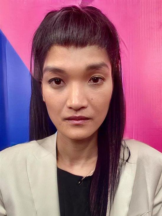 "Trùm cuối" khiến ai
nấy đều té ngửa vì gương mặt hài hước của "mỹ nhân" Mạc Văn
Khoa