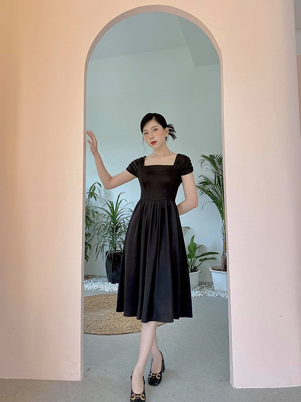 Những thiết kế của Xưởng thời trang U&amp;M hướng đến sự thanh lịch