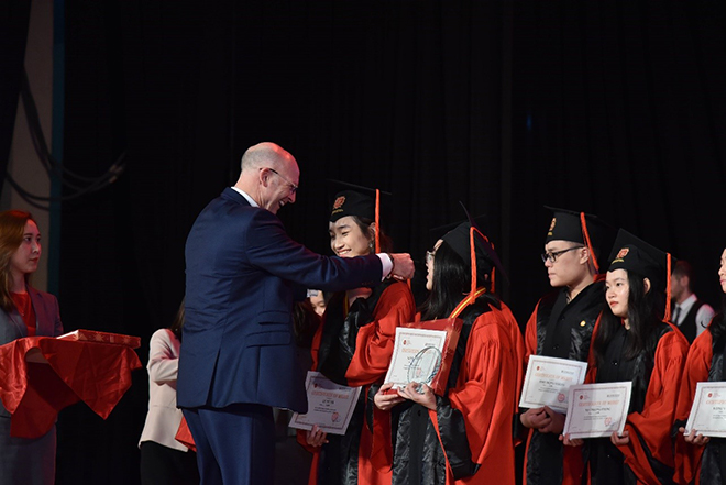 &nbsp;&nbsp;&nbsp; 12 học sinh VAS nhận học bổng du học tại Mỹ và Úc trị giá hơn 60 tỷ đồng