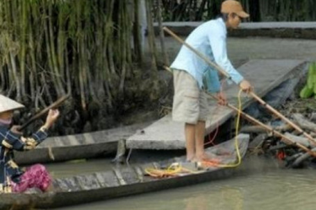 Dùng điện chích cá, hai vợ chồng tử vong thương tâm