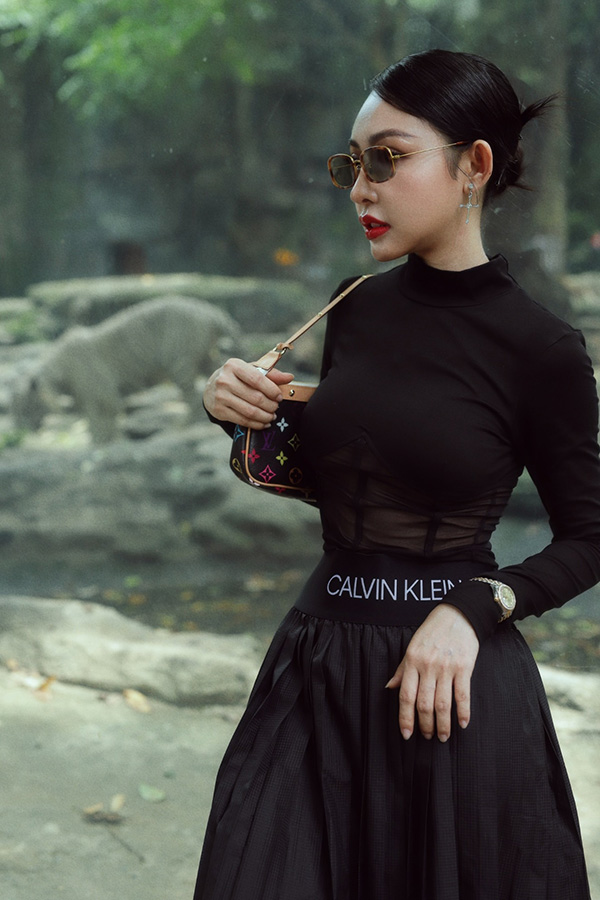 Baby Sơn Ca ngoài sexy và tài giỏi không biết “chị đẹp” đã đổ ai chưa? - 2