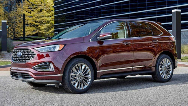 3. Ford Edge 2021 (điểm an toàn: 9,8/10)
