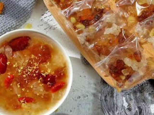 Thị trường - Tiêu dùng - Chè "dưỡng nhan" gây "sốt" những ngày Hà Nội nắng nóng đỉnh điểm