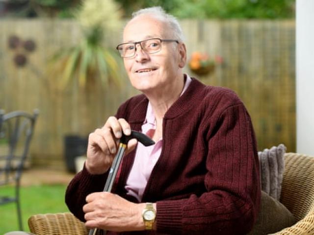 Thế giới - Người đàn ông “nhiễm Covid-19 lâu nhất thế giới”, vợ 5 lần chuẩn bị đám tang