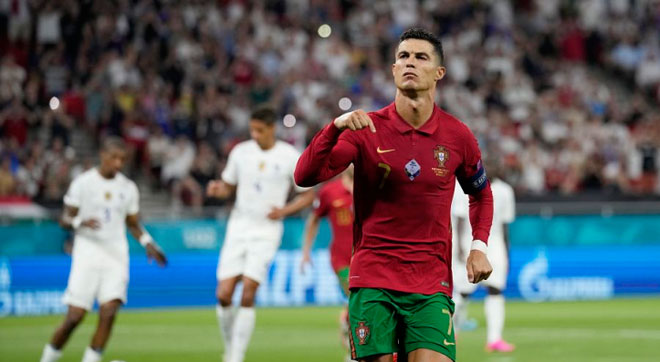 Tờ báo nổi tiếng của Pháp hứng "gạch đá" vì chấm điểm Ronaldo thấp  Tin-nong-EURO-24-6-Rio-Ferdinand-chon-Kante-xuat-sac-nhat-sau-vong-bang-bdn-1624549621-618-width660height362