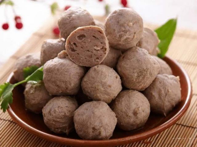 Ẩm thực - Không ngờ cách làm bò viên dễ đến thế, tha hồ ăn lẩu, nấu canh, xào nấu vô số món