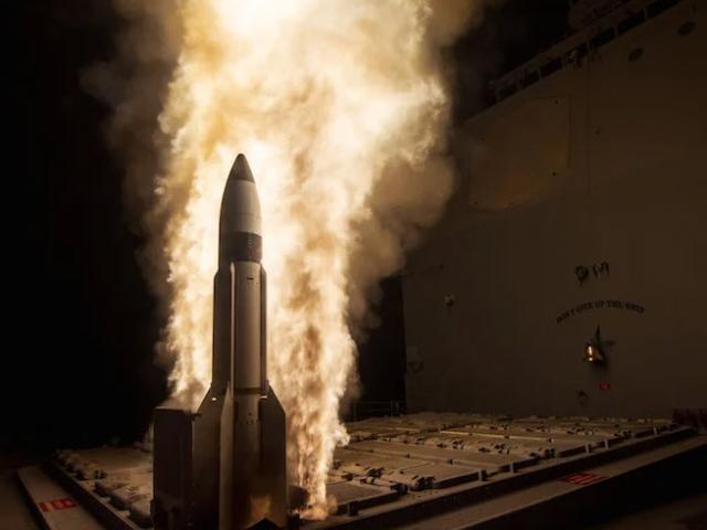 Media - Khám phá sức mạnh kinh hồn từ siêu tên lửa SM-6 của Mỹ