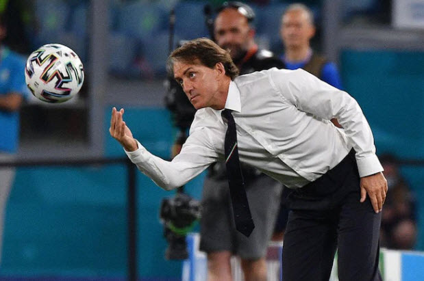 Mancini đang tạo nên tuyển Ý thi đấu vừa hay vừa đẹp lại hiệu quả. ẢNH: UEFA