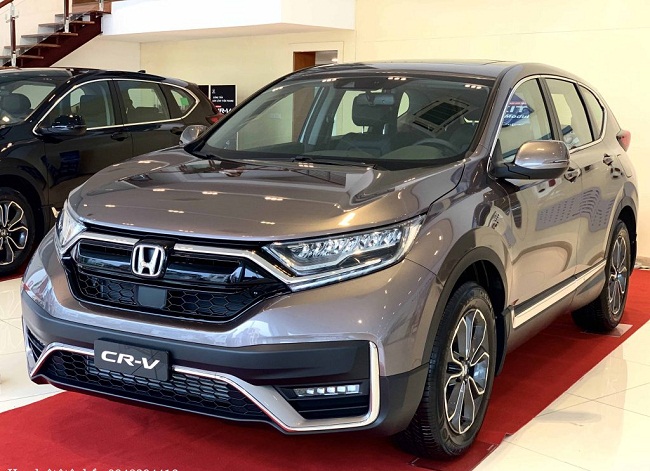 Ở phân khúc thấp hơn, nhiều dòng xe cũng giảm từ vài chục tới hơn một trăm triệu đồng mỗi xe