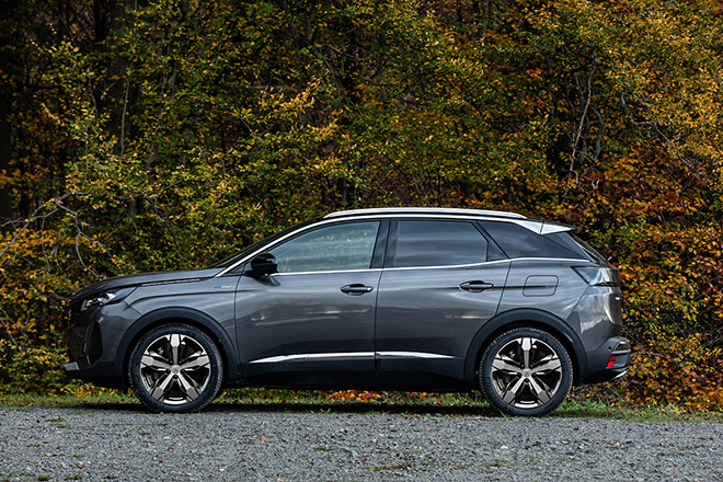 Peugeot 3008 bản nâng cấp ra mắt thị trường Việt, giá bán từ hơn 1 tỷ đồng - 3