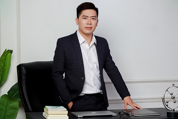 Nguyễn Minh Nguyên là người làm Marketing không những có tầm mà còn có tâm