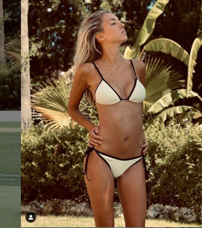 Alice Capello diện bikini khi cùng ba con trai mình đi nghỉ hè ở Marbella (Tây Ban Nha)