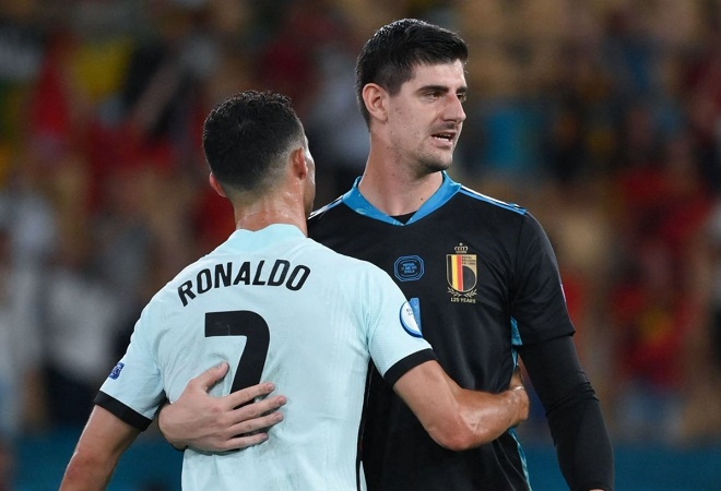 Ronaldo và Courtois sau trận đấu