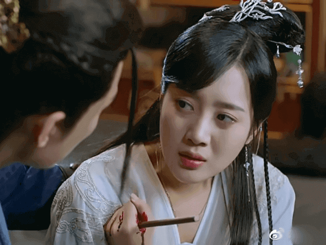 Phim - Loạt "sạn" ngớ ngẩn trong các bộ phim Hoa ngữ khiến khán giả muốn tắt TV