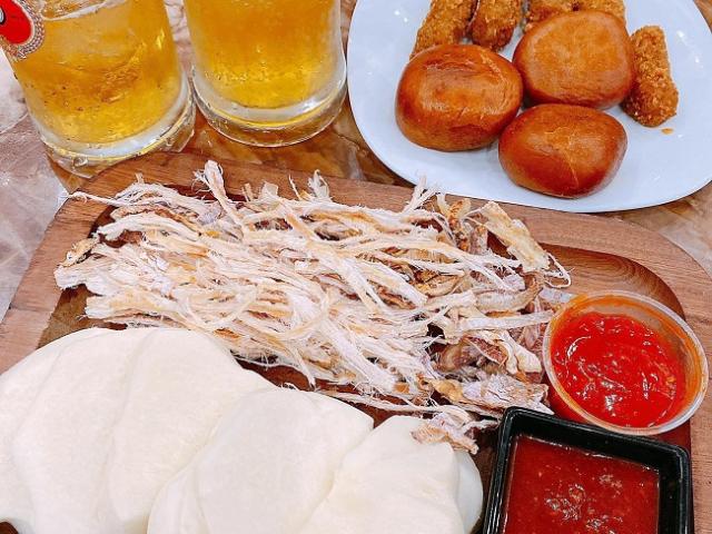 Thị trường - Tiêu dùng - Đơn đặt hàng online tăng vọt mùa EURO, một quán ăn đêm ở Hà Nội ngày chốt 600 đơn