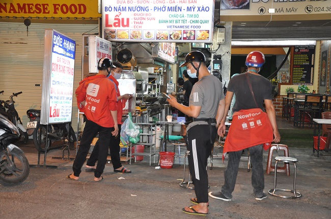 Đơn đặt hàng online tăng vọt mùa EURO, một quán ăn đêm ở Hà Nội ngày chốt 600 đơn - 4