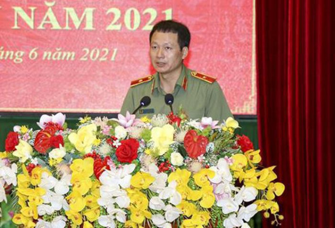 Thăng hàm Thiếu tướng cho Giám đốc Công an tỉnh Đồng Nai Vũ Hồng Văn. Ảnh: CAĐN