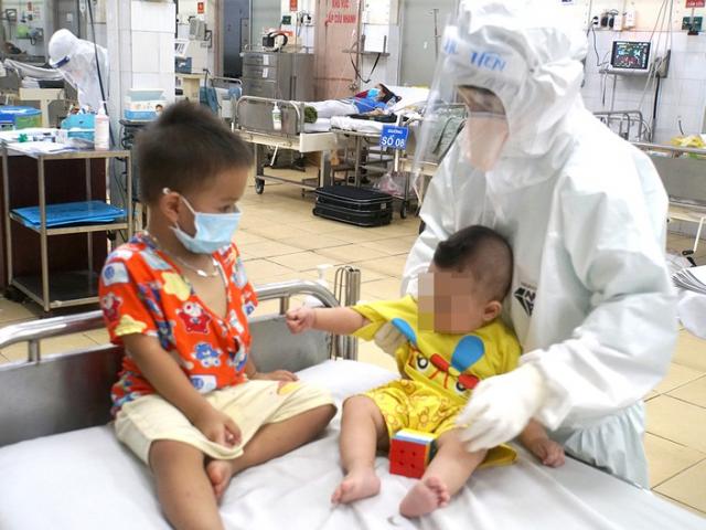 Tin tức trong ngày - Chuyện điều trị bệnh nhân nhí mắc COVID-19