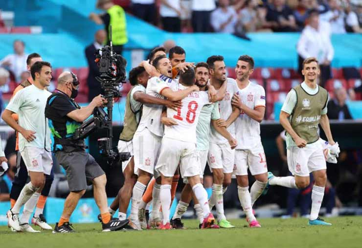 Tây Ban Nha thắng kịch tính Croatia sau 120 phút