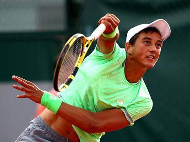 Thể thao - Wimbledon ngày 2: Tay vợt gốc Việt Antoine Hoàng giành vé vào vòng 2