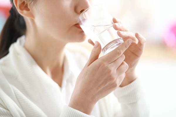5 mẹo nhỏ giúp bạn uống đủ nước mỗi ngày, hỗ trợ giảm cân hiệu quả - 3