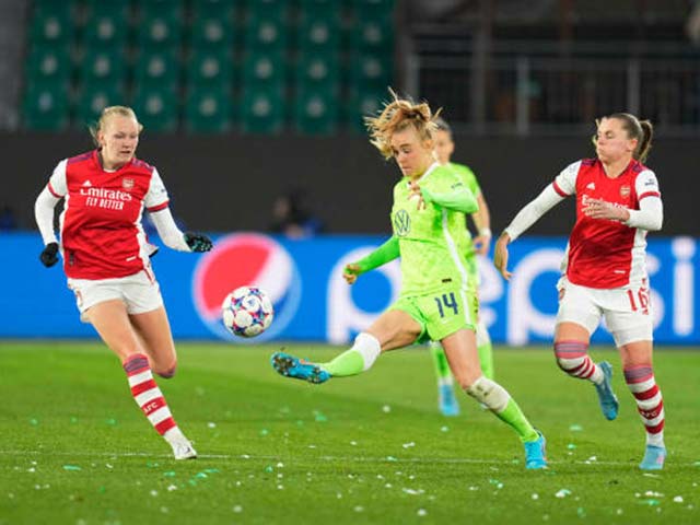 Nữ Wolfsburg thể hiện lối chơi khó chịu