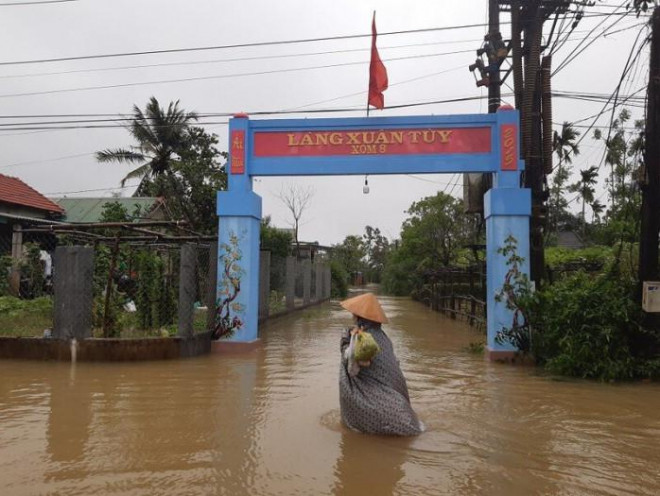 Thủ tướng chỉ đạo tập trung khắc phục hậu quả mưa lũ bất thường tại khu vực miền Trung