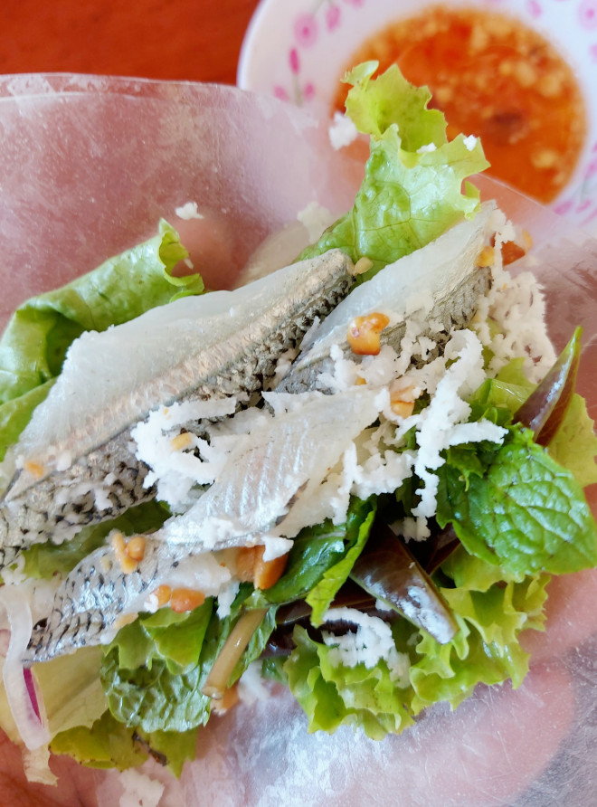 Good fish salad, remember to eat!  - 4