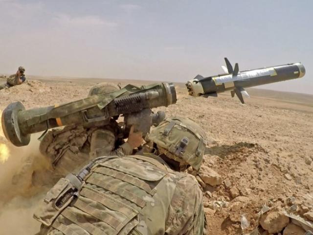 Binh sĩ ấn tượng với tên lửa Javelin, lãnh đạo Chechnya nói muốn Mỹ ”gửi thêm” đến Ukraine
