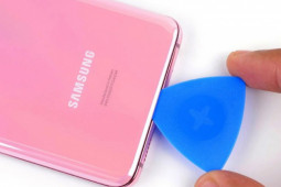 Samsung lại học theo Apple