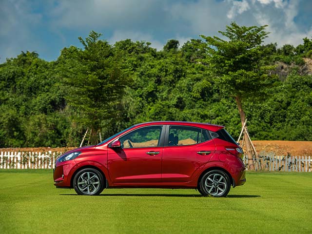Tin tức ô tô - Giá xe Hyundai Grand i10 lăn bánh tháng 4/2022, giảm 50% phí trước bạ