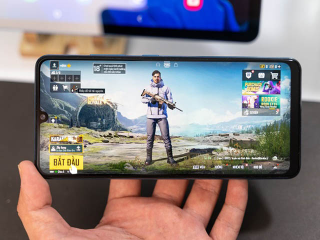 Thời trang Hi-tech - Samsung sắp tung thêm chiếc Galaxy F pin "trâu", chụp ảnh đẹp