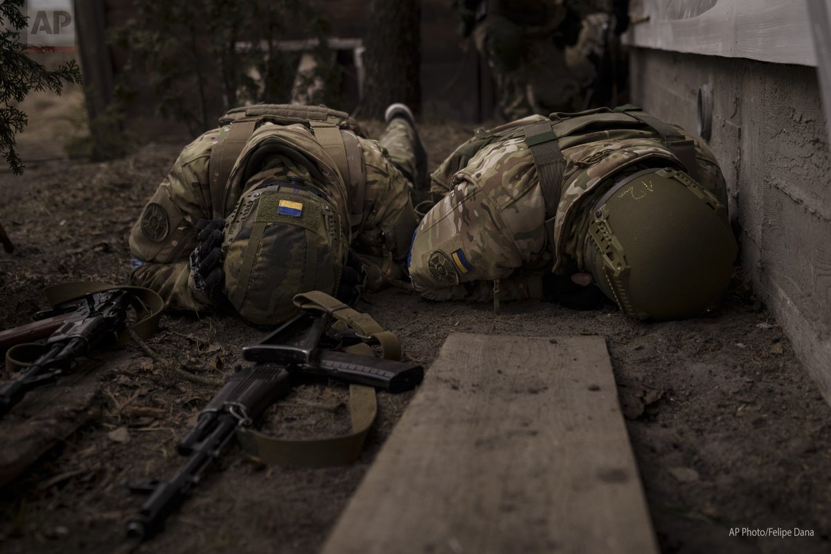 Lính tình nguyện nước ngoài không giúp đỡ được nhiều cho quân đội Ukraine, theo RT (ảnh: CNN)